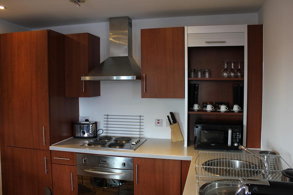 Atana Apartments Manchester Buitenkant foto