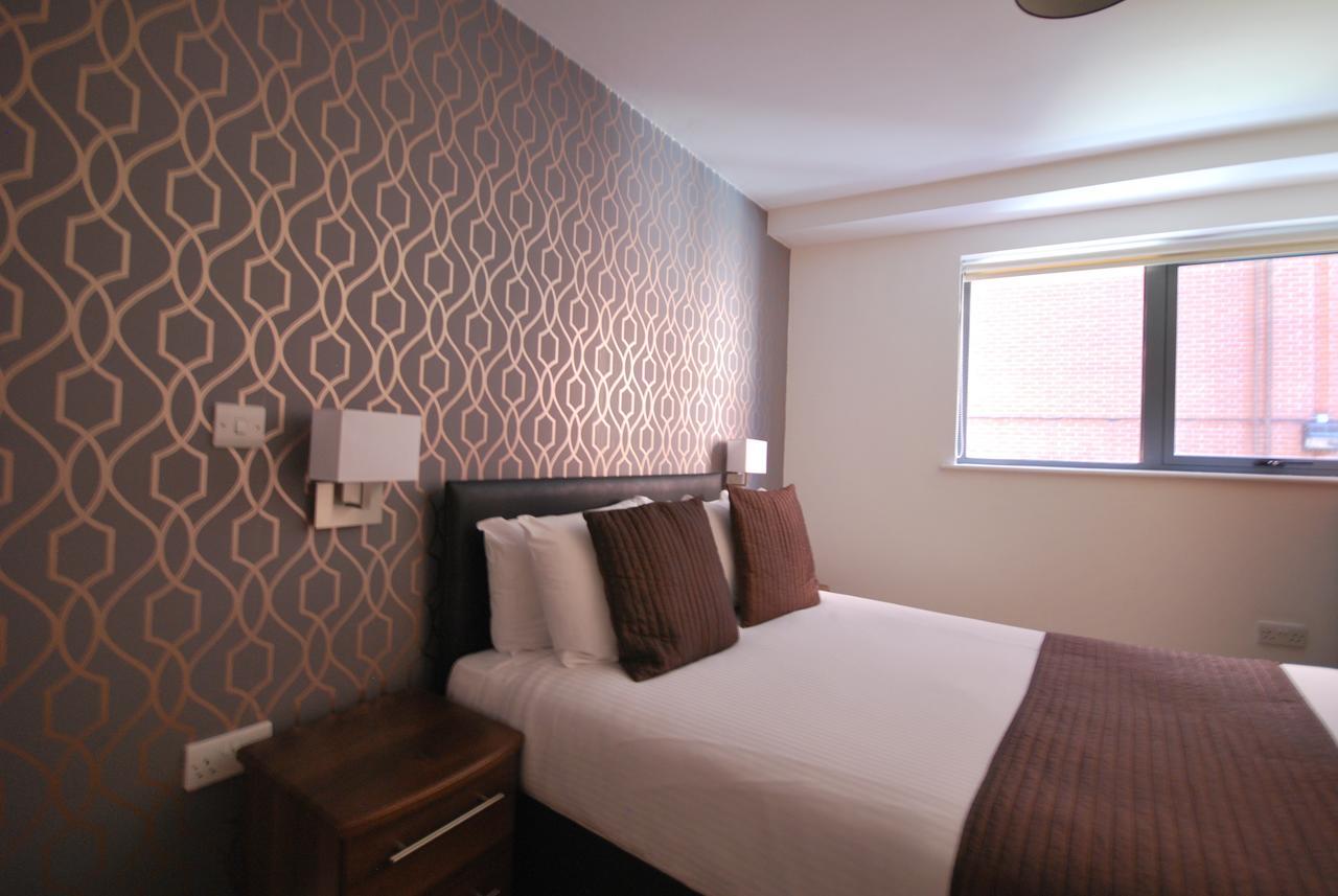 Atana Apartments Manchester Buitenkant foto