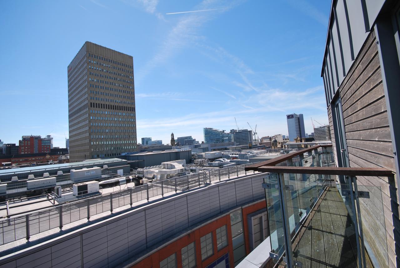 Atana Apartments Manchester Buitenkant foto