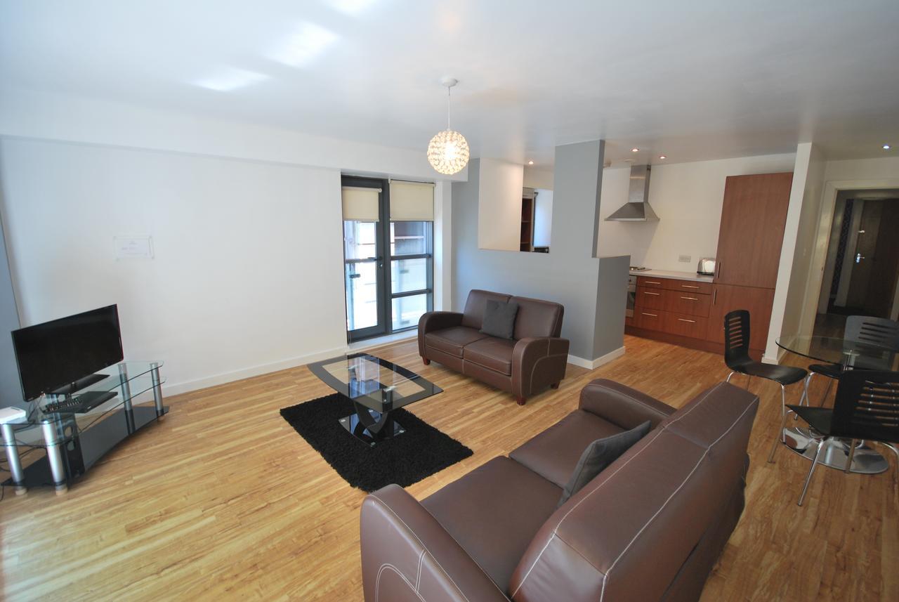 Atana Apartments Manchester Buitenkant foto